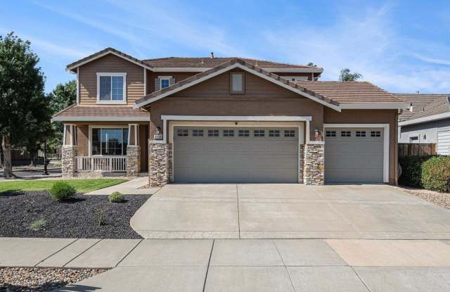 Beautiful 5-Bedroom Brentwood Home with 3-Car Garage photos photos