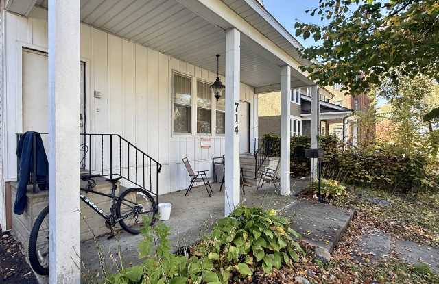 714 Lawrence Street Gallery 3