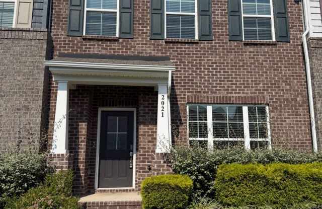 Gallatin TN Townhome with detached 2 car garage, 3 bedroom, 2.5 baths FOR LEASE photos photos