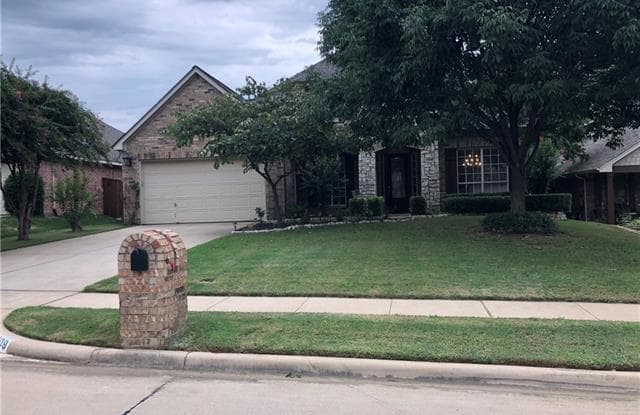 109 Lakehill Drive - 109 Lakehill Court, Hickory Creek, TX 75065