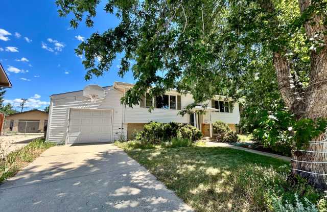 4 Bedroom Home with Large Backyard in South Boulder photos photos