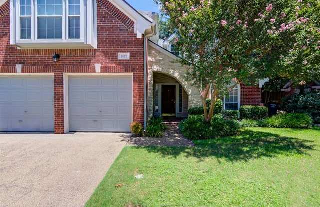 2622 Lakeforest Court Gallery 3