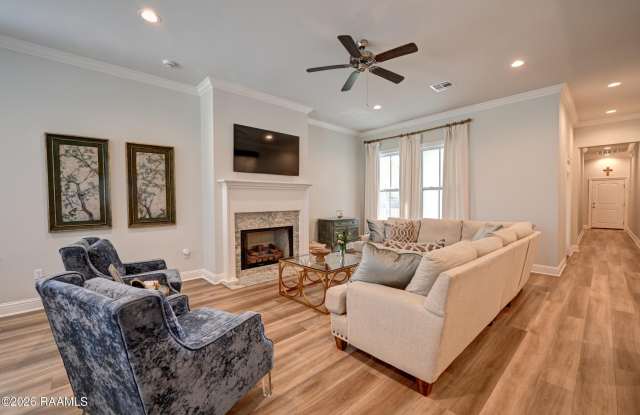 474 Sweet Grass Loop Gallery 4