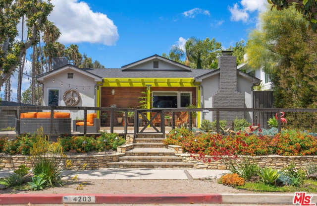 4203 Babcock Ave photos photos