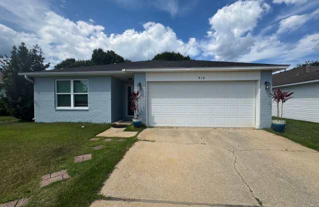 West Pensacola - Emerald Shores - 3 bedroom, 2 bathroom with enclosed sunroom photos photos