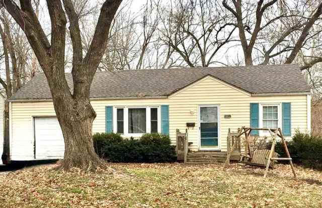 Cute 2 Bedroom Ranch in Shawnee photos photos