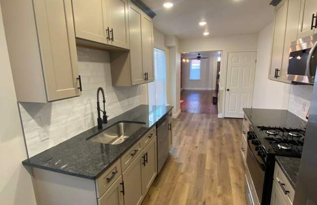 Beautiful 3-Bedroom Home! - 307 1/2 Coral Street, Lancaster, PA 17603