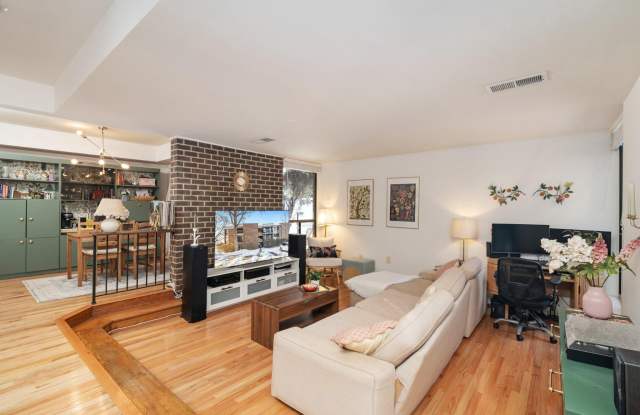 2110 BONNYWOOD Lane photos photos