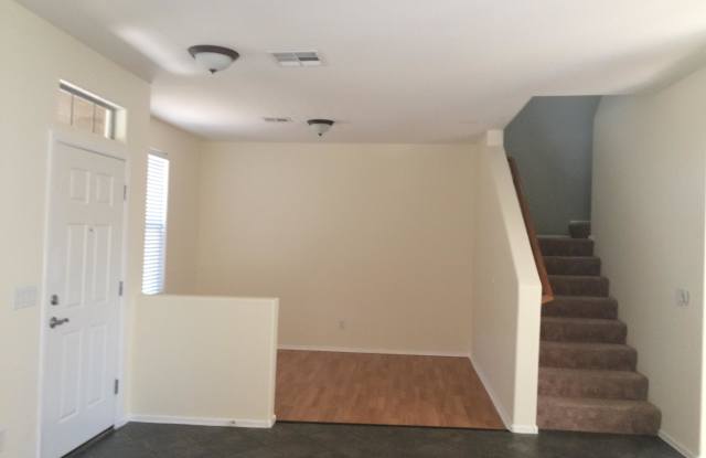 3636 E YEAGER Court Gallery 2