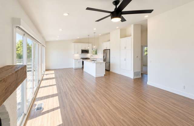 1562 Lorraine Drive Gallery 2