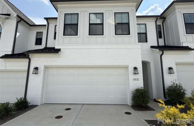 6032 Mariemont Circle Gallery 1
