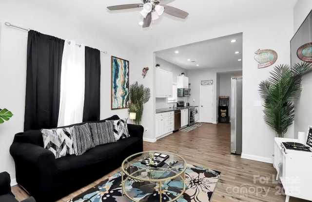 1806 Vinton Street Gallery 2