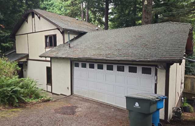 Pet Friendly! Redwood views! 3-bedroom home nestled in forest features serene enjoyment photos photos