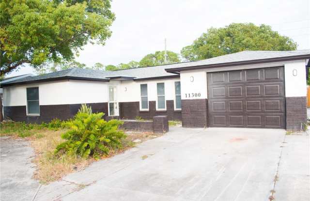 11300 YELLOWWOOD LANE photos photos