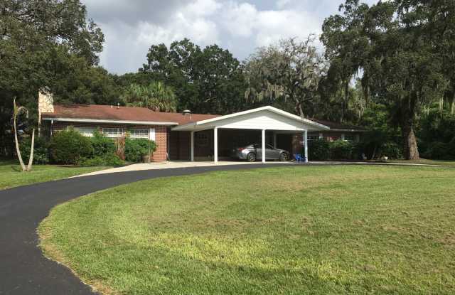 606 Huntington St. - 606 Huntington Street, Brandon, FL 33511