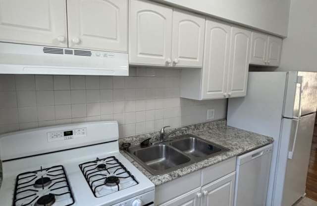 830 Reba Pl. photos photos