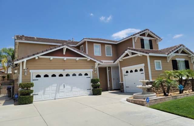 Beautiful Two-Story 5-Bedroom Home in Highland--No HOA! photos photos