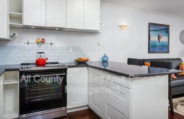 5 Admiral Dr photos photos