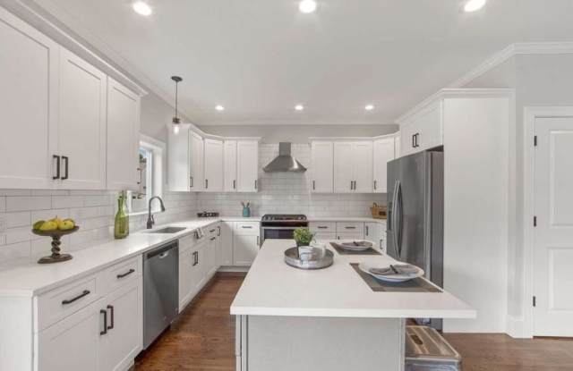 10 Harrison St. photos photos