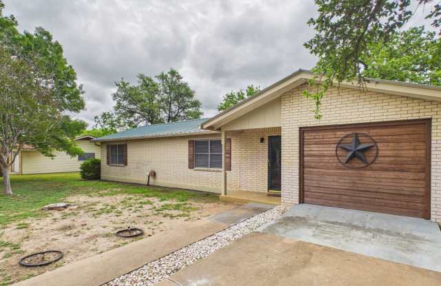 Comfortable 3-Bedroom Home with Modern Finishes Gallery 3