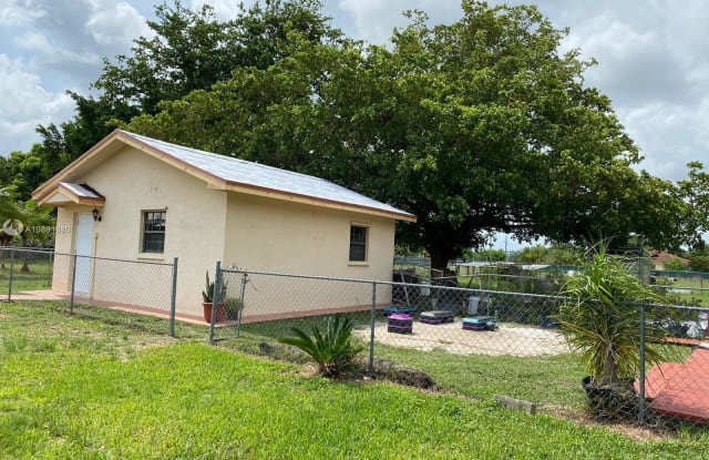 16885 SW 192nd St - 16885 Southwest 192nd Street, Miami-Dade County, FL 33187