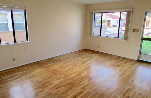 Cozy Hawthorne Home Rental w/ Hardwood Flooring! Gallery 4