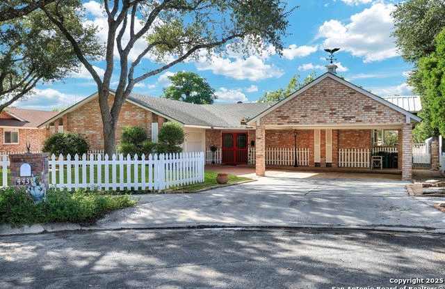 4439 Greystone photos photos