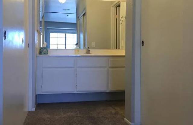 1744 Crystal Canyon Dr photos photos