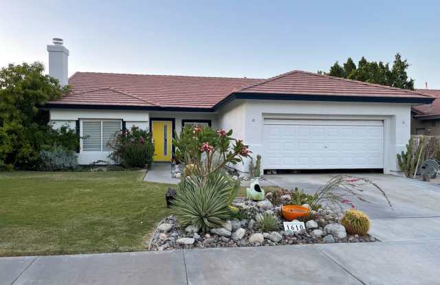 3 Bed / 2 Bath with Spa and Pool! photos photos