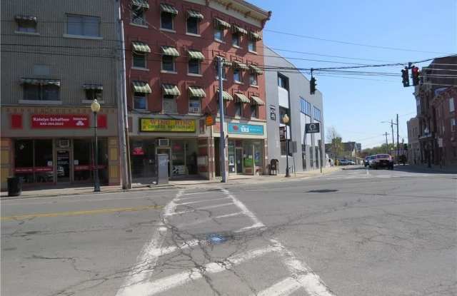 2 E Main Street - 2 East Main Street, Middletown, NY 10940