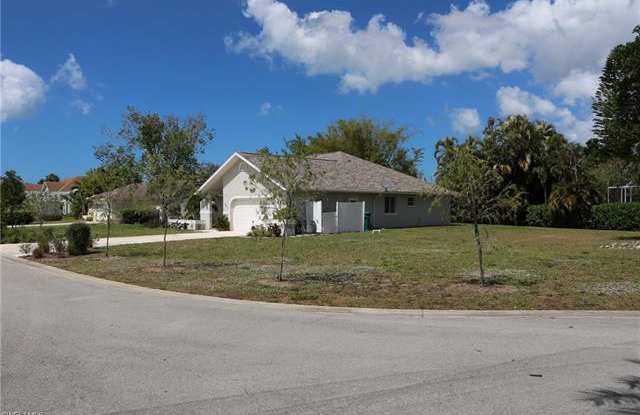 151 Oakwood CT Gallery 3