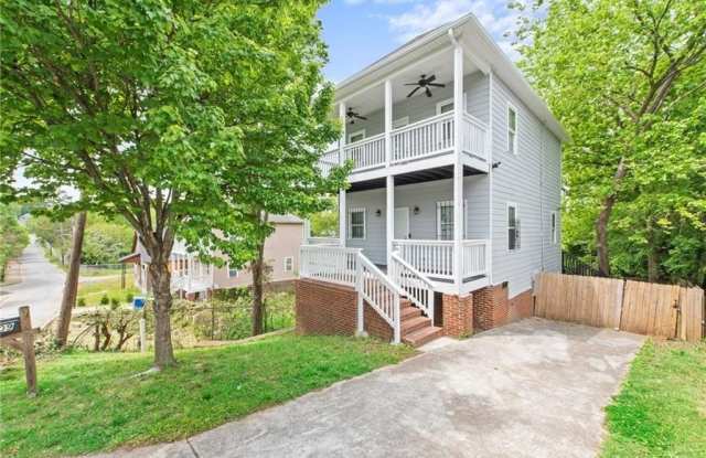 809 Spencer Street NW photos photos