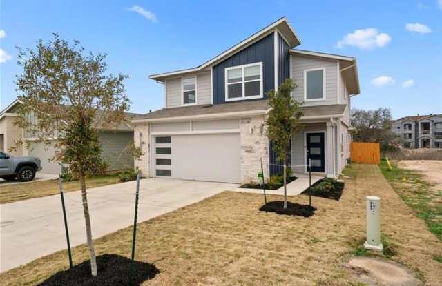 Modern 3-Bedroom Home with Flex Room & Fenced Backyard in Pioneer Hill Gallery 3