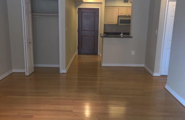 4801 FAIRMONT Avenue Gallery 4