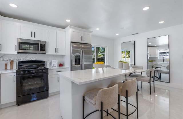 1360 SW 6th Terrace 0, Deerfield Beach, FL 33441 photos photos