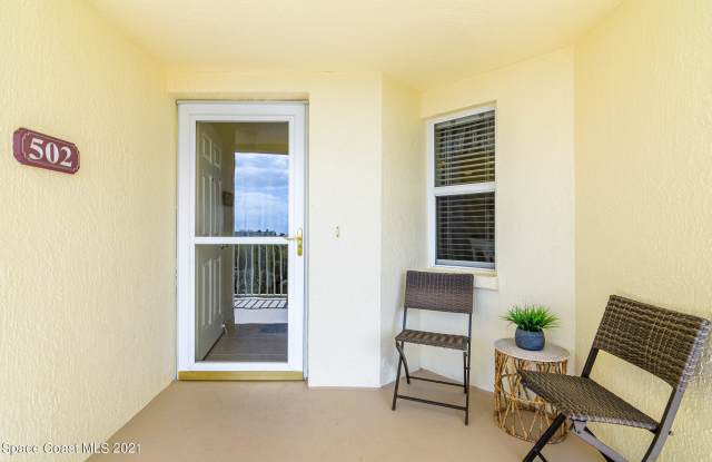 8871 Lake Drive Gallery 3