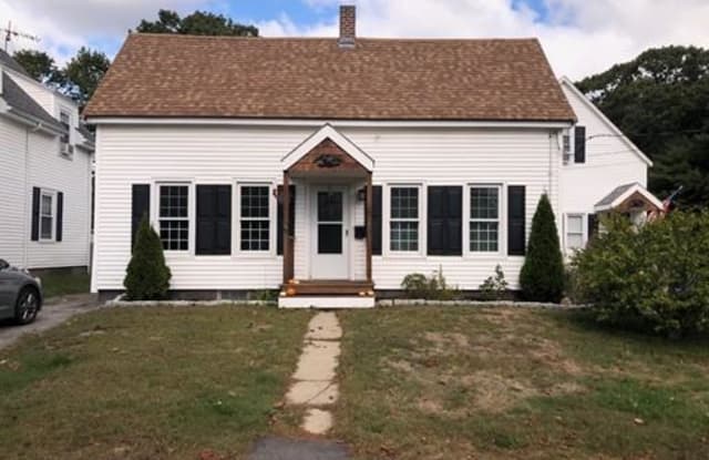 18 Cliff Street - 18 Cliff Street, Plymouth County, MA 02370