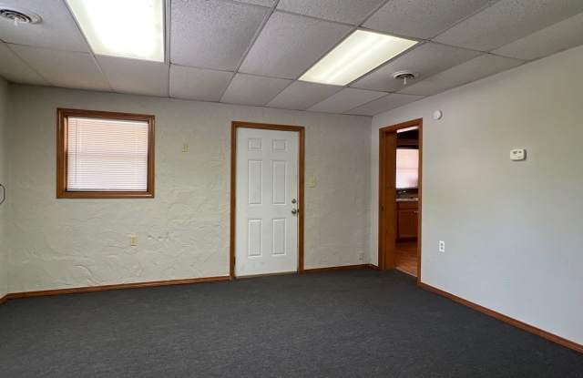 207 Lincoln Drive Gallery 3