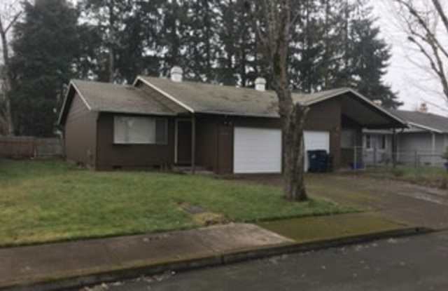 360 South 51st Place - 360 South 51st Place, Springfield, OR 97478