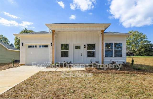 3115 Chapel St - 3115 Chapel Street, Walkertown, NC 27051