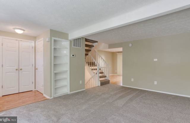 7903 TYSON OAKS CIR Gallery 4