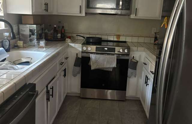 1421 Hood Rd photos photos