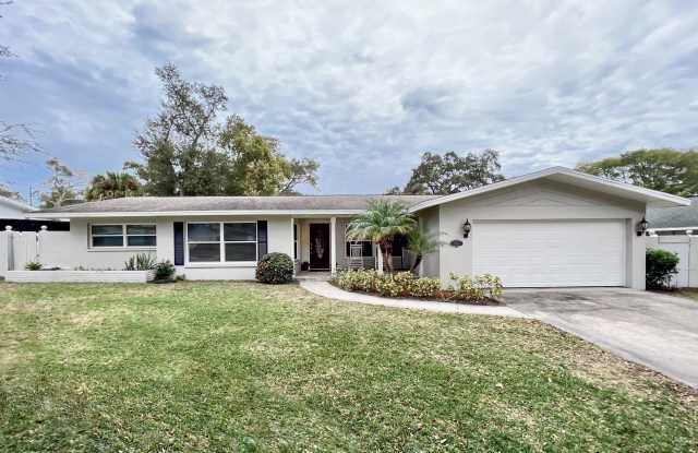 1858 Oak Park Drive South photos photos