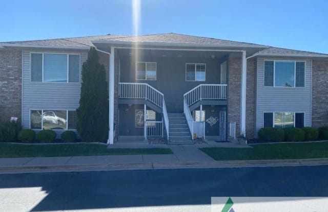 400 W 4900 S #16 - 400 West 4900 South, Washington Terrace, UT 84405