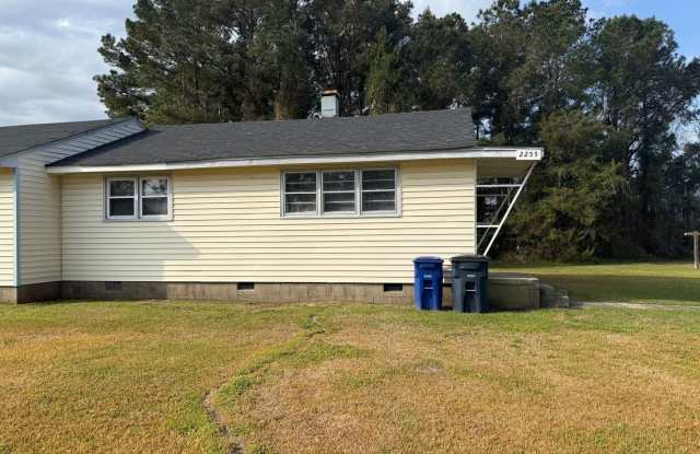 Nice 2 bedroom, 1 bath Duplex located in New River photos photos