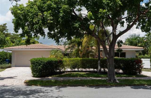 2841 NW 10th Ave photos photos