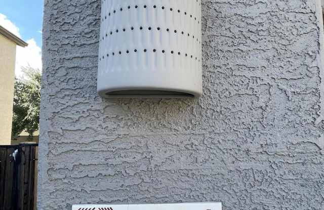 3304 E Blueridge Way Gallery 3