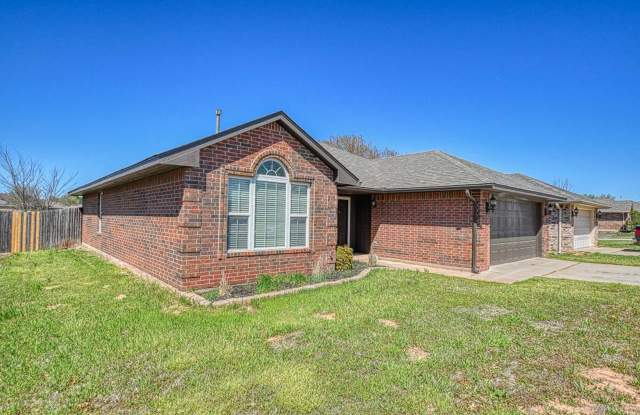 Beautiful Three Bedroom in South Norman! Gallery 3