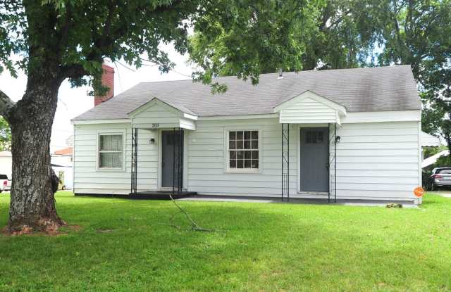 203 Oakwood Avenue photos photos