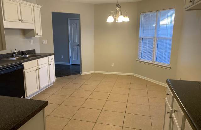 4095 HAMPTON MANOR Gallery 4
